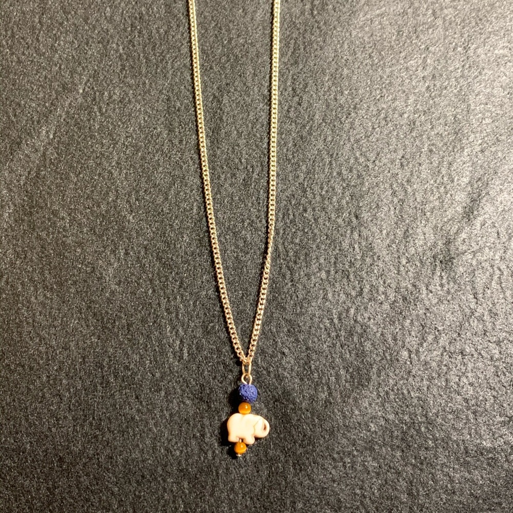 Free Essential oil diffuser necklace